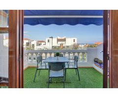 Se alquilo solamente por 3 meses estudio con terraza en los cristianos