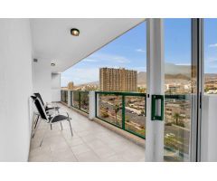 SE VENDE APARTAMENTO CON VISTAS ESPECTACULARES AL MAR EN PRIMERA LINEA DE PLAYA EN LOS CRISTIANOS