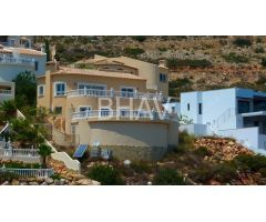 Se vende espectacular villa con vistas en una zona pintoresca cerca de Moraira