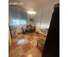 VENTA CASA CON PATIO Y TERRAZA