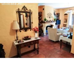 VENTA CASA CON PATIO EN VILLALUENGA DEL ROSARIO