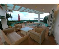 Espectacular villa en primera línea de mar en Cala Blanca, Jávea.