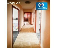 Chalet en Venta en Busot, Alicante