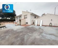 Chalet en Venta en Busot, Alicante