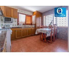 Villa en Venta en San Vicente del Raspeig, Alicante