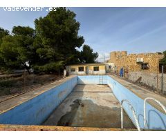 Vivienda con terreno en Albatera