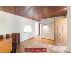Chalet en alquiler en Nàquera, muy cerca del casco urbano