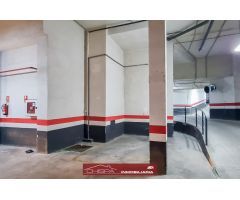Plaza de garaje en el casco urbano