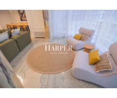 Elegante Piso de 4 Habitaciones con Terraza en Eixample