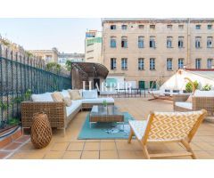 Amplio y luminoso piso de 5 habitaciones con terraza privada en la Gran Vía