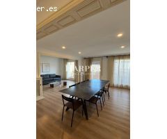 Elegante y Luminosa Residencia de 5 Dormitorios en Gran Vía