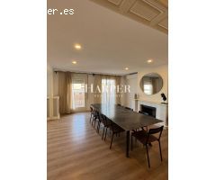 Elegante y Luminosa Residencia de 5 Dormitorios en Gran Vía