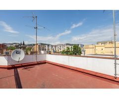muy soleado piso de 2 habitaciones en el corazón de Gràcia