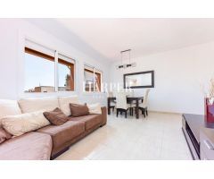 muy soleado piso de 2 habitaciones en el corazón de Gràcia