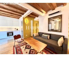 Encantador piso renovado de 3 habitaciones con balcón en Ciutat Vella, a pasos del mar