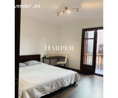 Luminoso y completamente amueblado apartamento de 4 habitaciones en el corazón de Barcelona