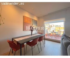 Espectacular Ático Reformado con Terraza en Ubicación Privilegiada