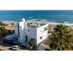 Viilla de lujo en primera línea Costa Bella Marbella