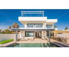 Viilla de lujo en primera línea Costa Bella Marbella