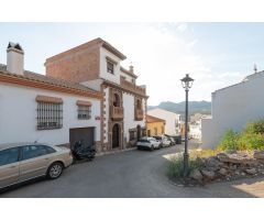 ¡¡¡OPORTUNIDAD!!! Gran casa en Álora, Barriada el Puente.