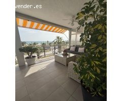 ¡Exclusiva vivienda reformada con vistas al mar en pleno Paseo Jaime I, Salou!