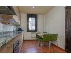¡Gran piso a un paso del centro de Manresa!