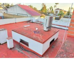 Villa en Venta en Dos Hermanas, Sevilla