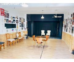 LOCAL EN VENTA JUNTO A LA UNIVERSIDAD IDEAL PARA ACADEMIA O NEGOCIO RENTABLE!