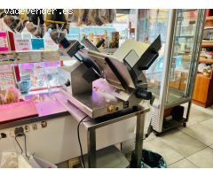 VENDEMOS CARNICERÍA Y LOCAL POR JUBILACIÓN