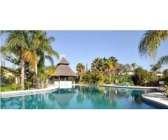 Apartamento en Venta en Estepona, Málaga