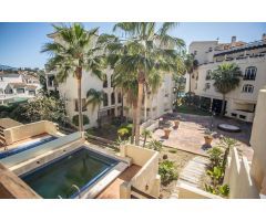 Apartamento en Venta en Estepona, Málaga