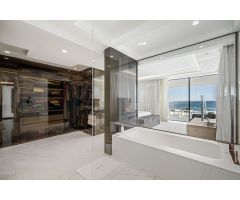 Apartamento en Venta en Estepona, Málaga