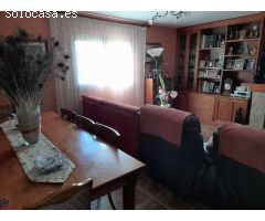 OPORTUNIDAD GRAN CASA DE CAMPO EN FLIX CON INMEJORABLES ACABADOS Y  PISCINA CUBIERTA