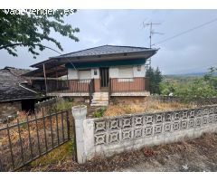 CASA CON TERRENO EN VALDELALOBA