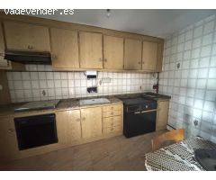 CASA CON TERRENO EN VALDELALOBA