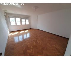 PISO EN C/ GOMEZ NUÑEZ DE PONFERRADA. ZONA CENTRO