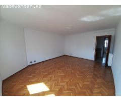PISO EN C/ GOMEZ NUÑEZ DE PONFERRADA. ZONA CENTRO