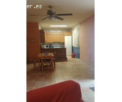Inmobiliaria Jiménez Huéscar alquila casa con parcela junto a Pliego (Murcia). .