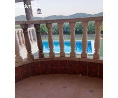 Se alquila chalet por 200 euros la noche de viernes o sábado, 400 euros fin de semana, 700 euros la 