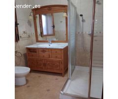 Se alquila chalet por 200 euros la noche de viernes o sábado, 400 euros fin de semana, 700 euros la 