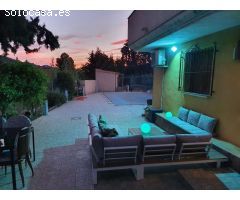 Espectacular chalet de lujo en Bullas con piscina por sólo 900 euros a la semana .