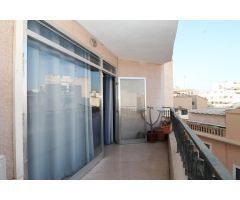 Piso tres habitaciones y dos baños