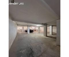 Crevillente, sensacional garaje con varias plazas.