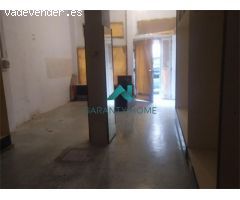 En alquiler local de 45m comercial y con gran afluencia de gente