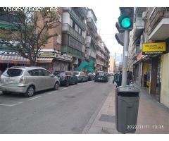 En alquiler local de 45m comercial y con gran afluencia de gente