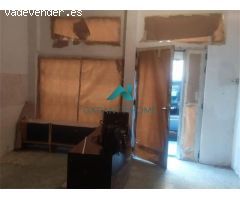 En alquiler local de 45m comercial y con gran afluencia de gente