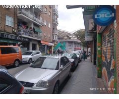 En alquiler local de 45m comercial y con gran afluencia de gente