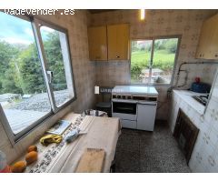 Casa Semireformada; con terreno. PARADA DE AMOEIRO.