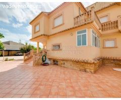 Villa en Venta en Orihuela, Alicante