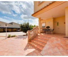 Villa en Venta en Orihuela, Alicante